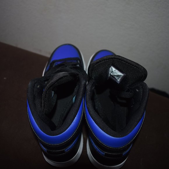Nike Air Jordan 1 Size 5 Kids shoes in like new condition Clean Pet Smoke-free h - Picture 6 of 8